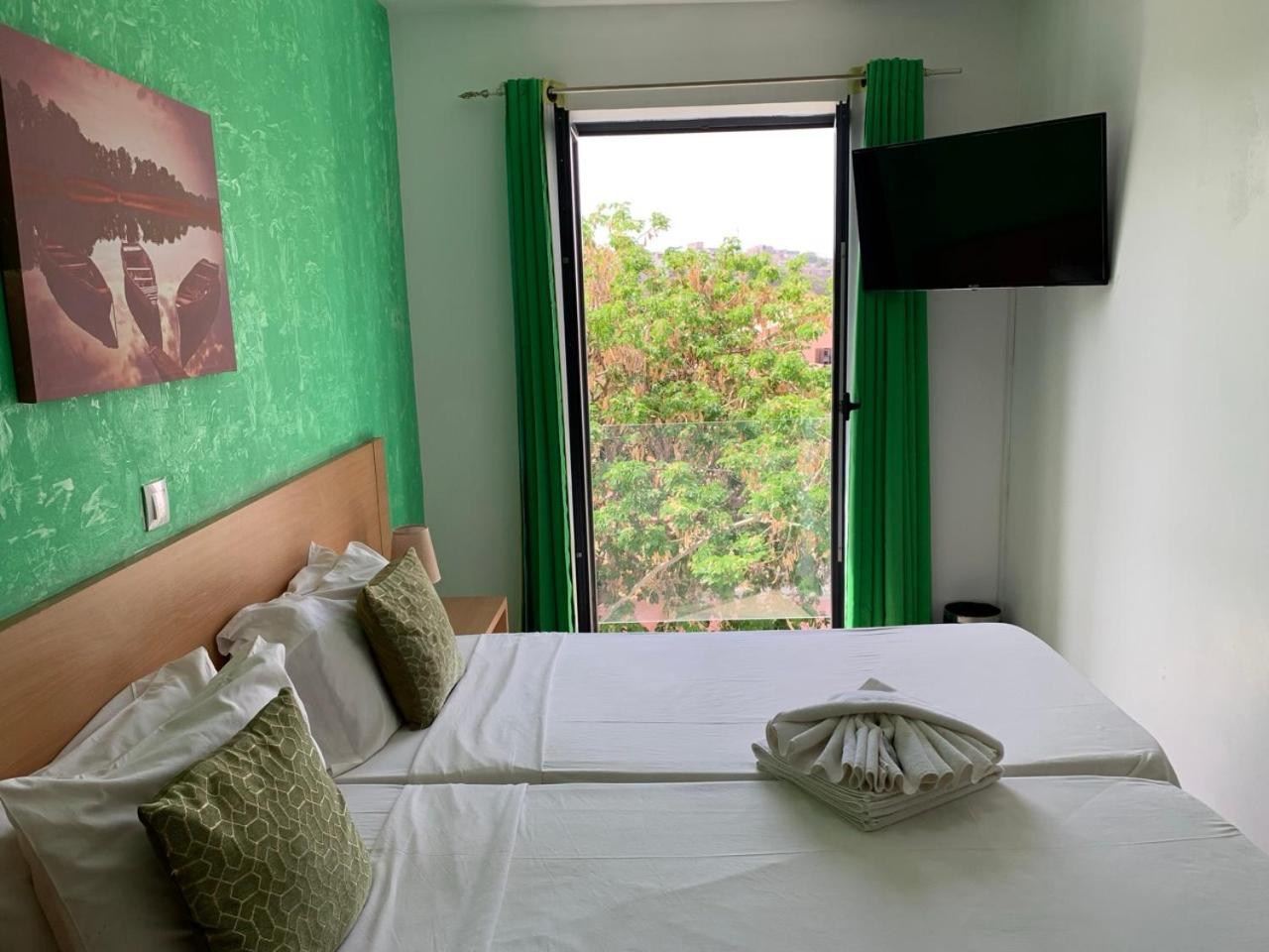 Deluxe Aparthotel ปรายา ภายนอก รูปภาพ