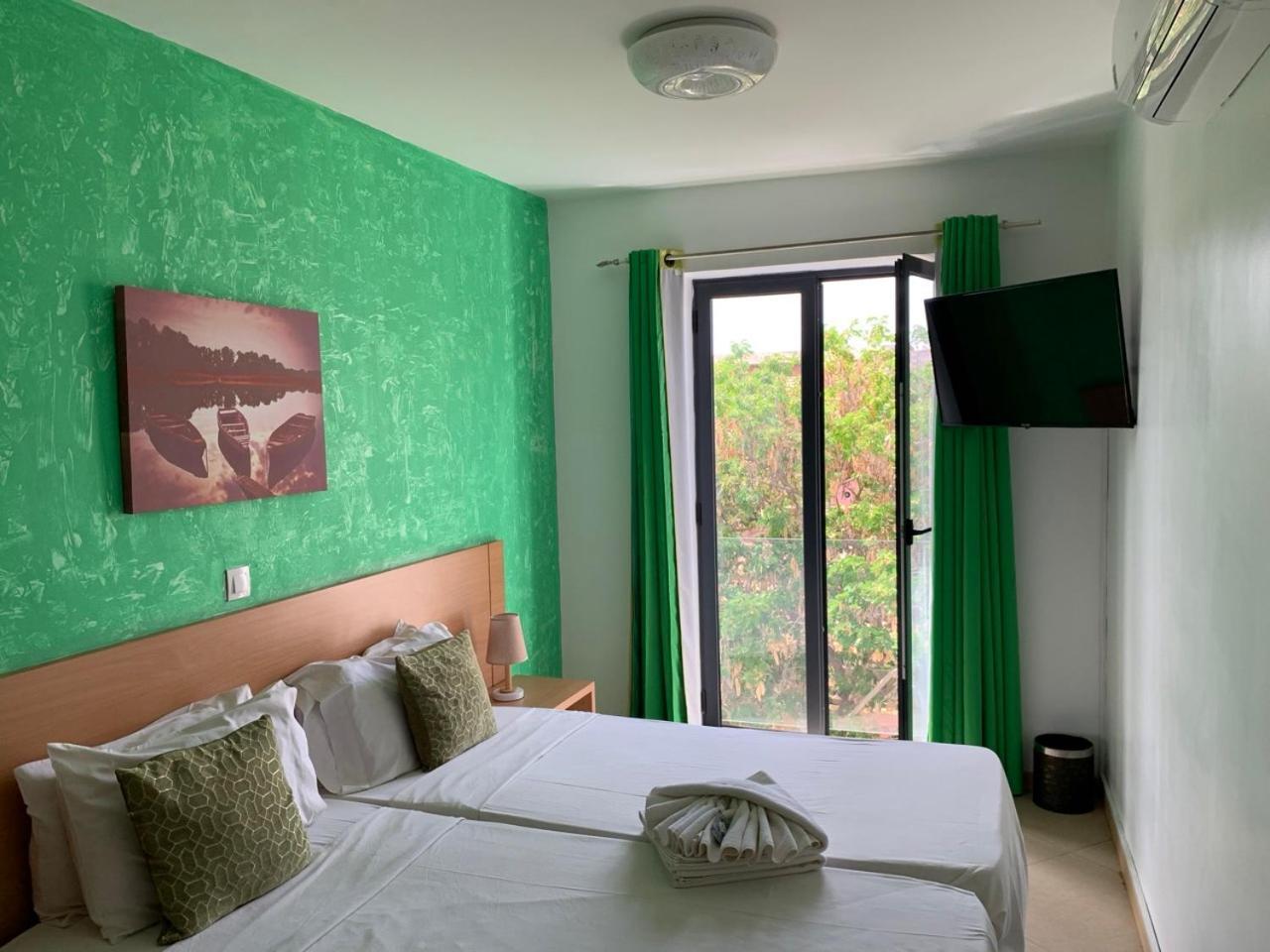 Deluxe Aparthotel ปรายา ภายนอก รูปภาพ