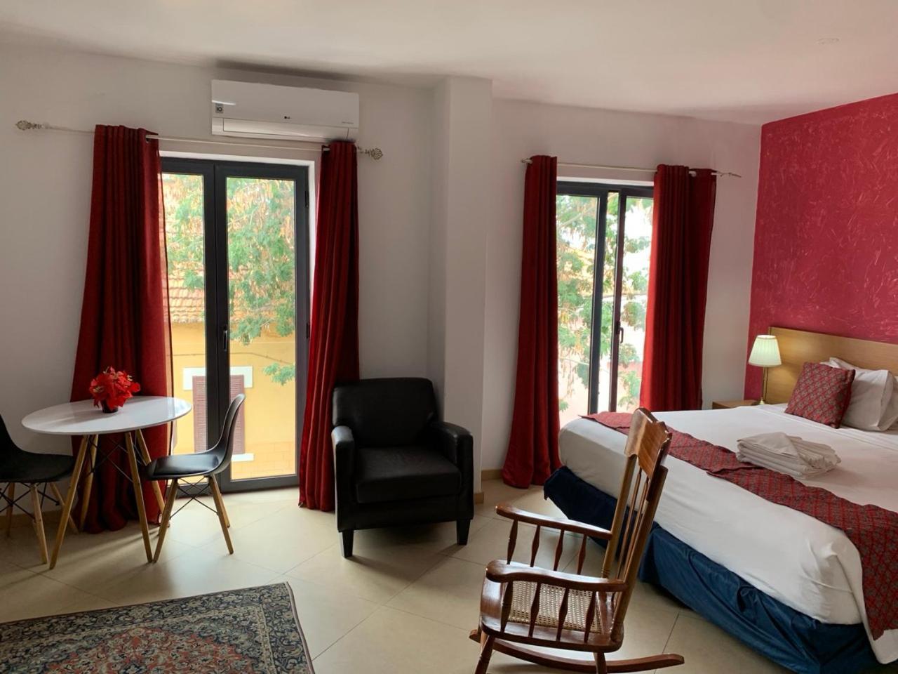 Deluxe Aparthotel ปรายา ภายนอก รูปภาพ
