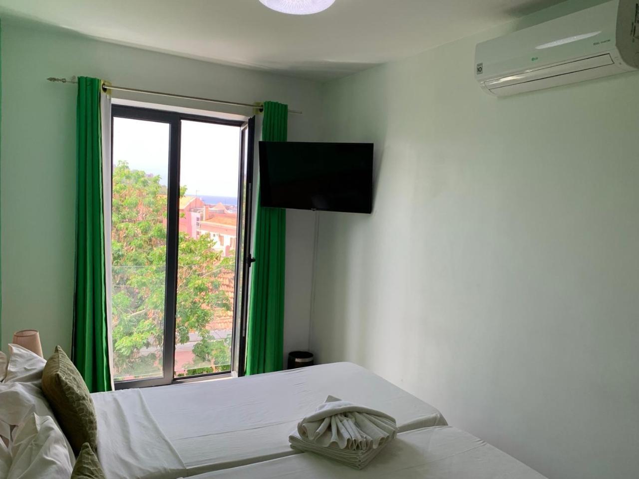Deluxe Aparthotel ปรายา ภายนอก รูปภาพ